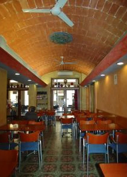 Hostal Adarnius 5
