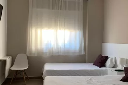 Hostal La Placeta 8
