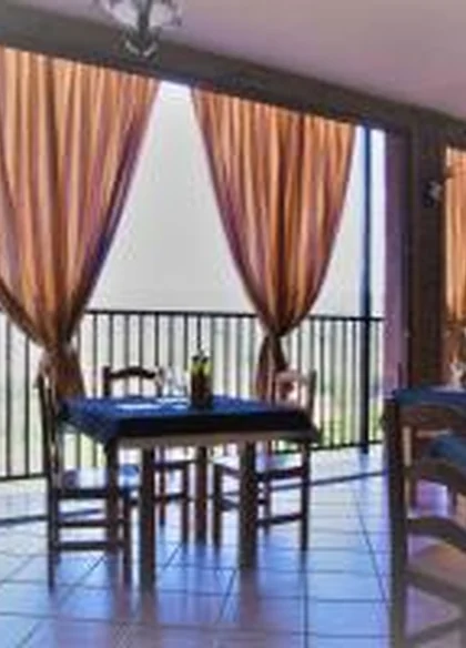 Hotel El Yedron | La rubia 5