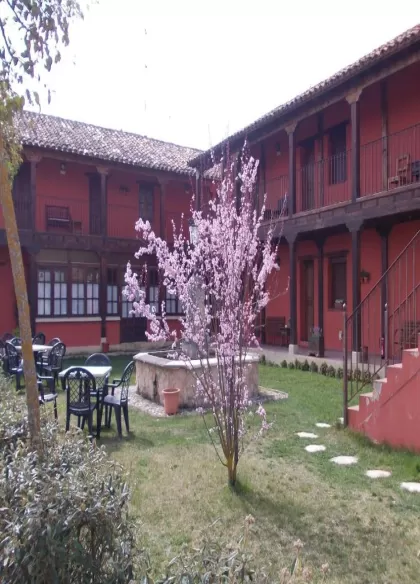 Hotel Los Rastrojos 5