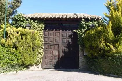 Hotel Los Rastrojos 8
