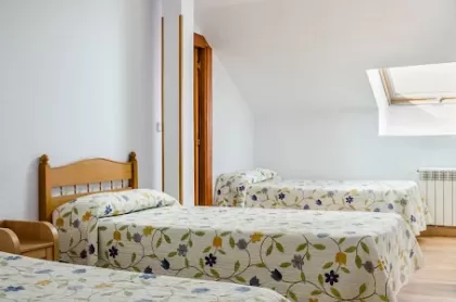 Hotel Surfances 4