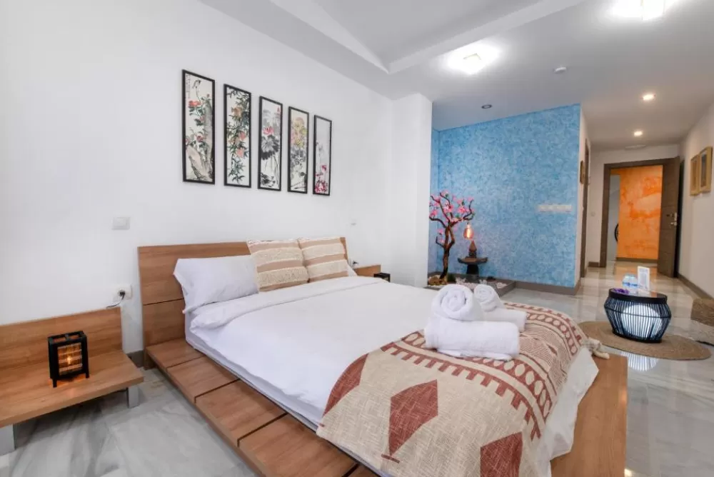 Molucano Themed Rooms