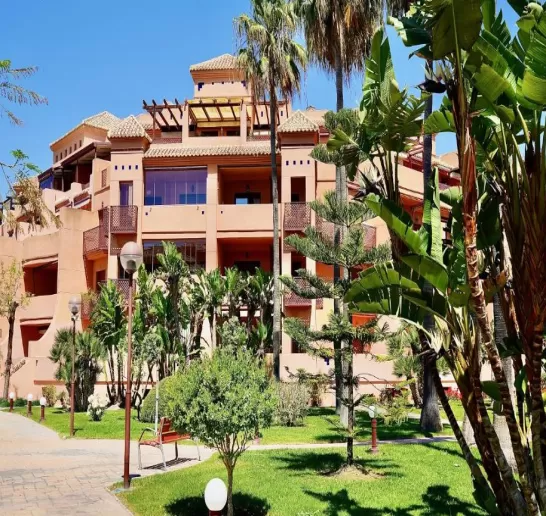 Urbanización Albatros - Apartamentos Playa Granada 2