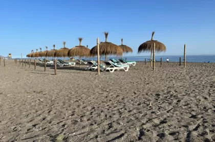 Urbanización Albatros - Apartamentos Playa Granada 8