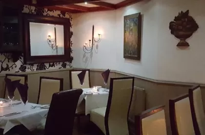 Locomotion hotel 3