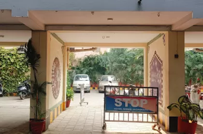 Shri Jagannath Hotel 3