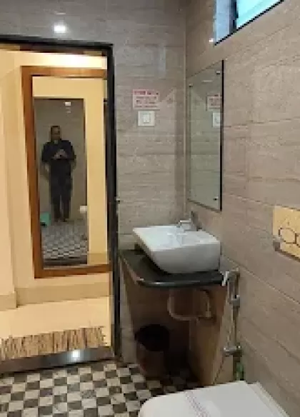 Shri Jagannath Hotel 6