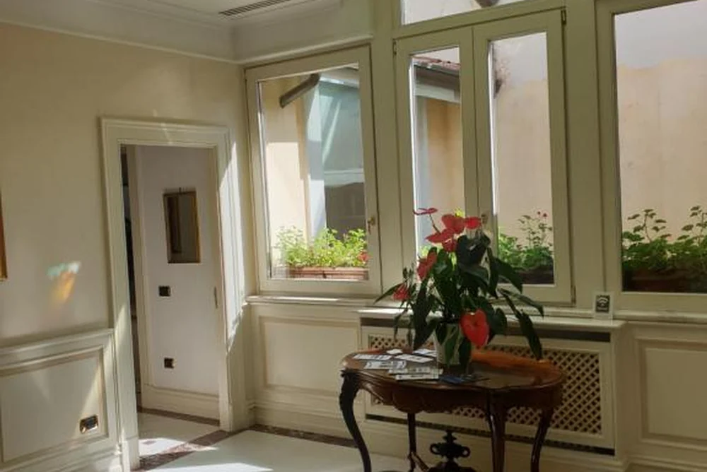 Al Centro Luxury Home