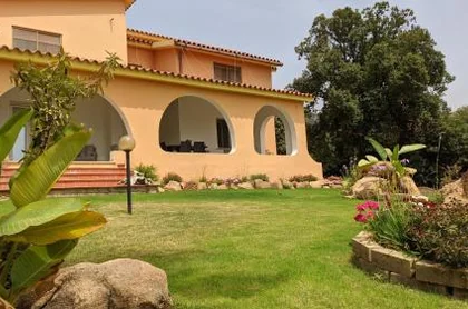 Bentos Bed & Breakfast 4