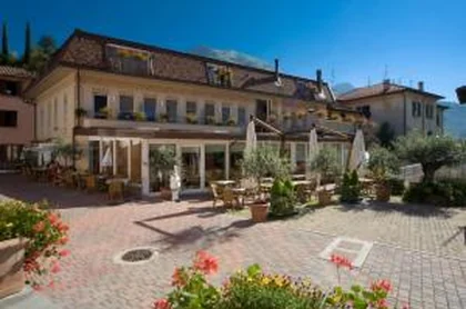 Albergo Concordia - Bar Ristorante AL MINESTRAIO 7