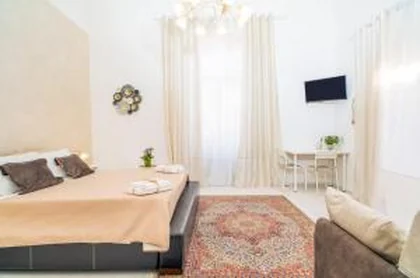 B&B ALBA 8